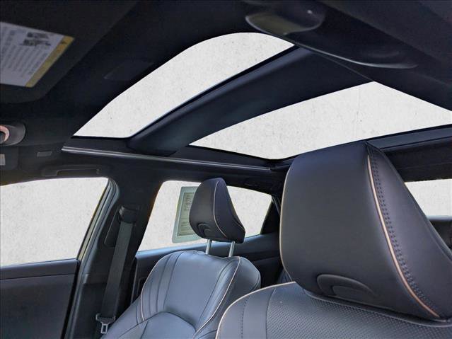 Used 2023 Toyota Crown Platinum image 15