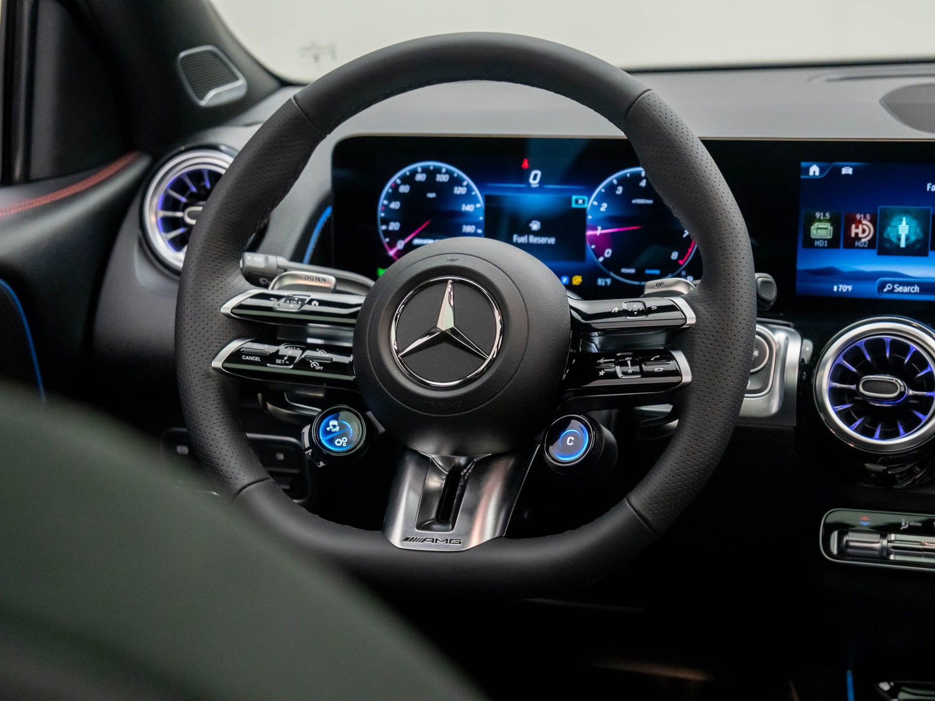 New 2026 Mercedes-Benz GLB 35 AMG 4MATIC image 11