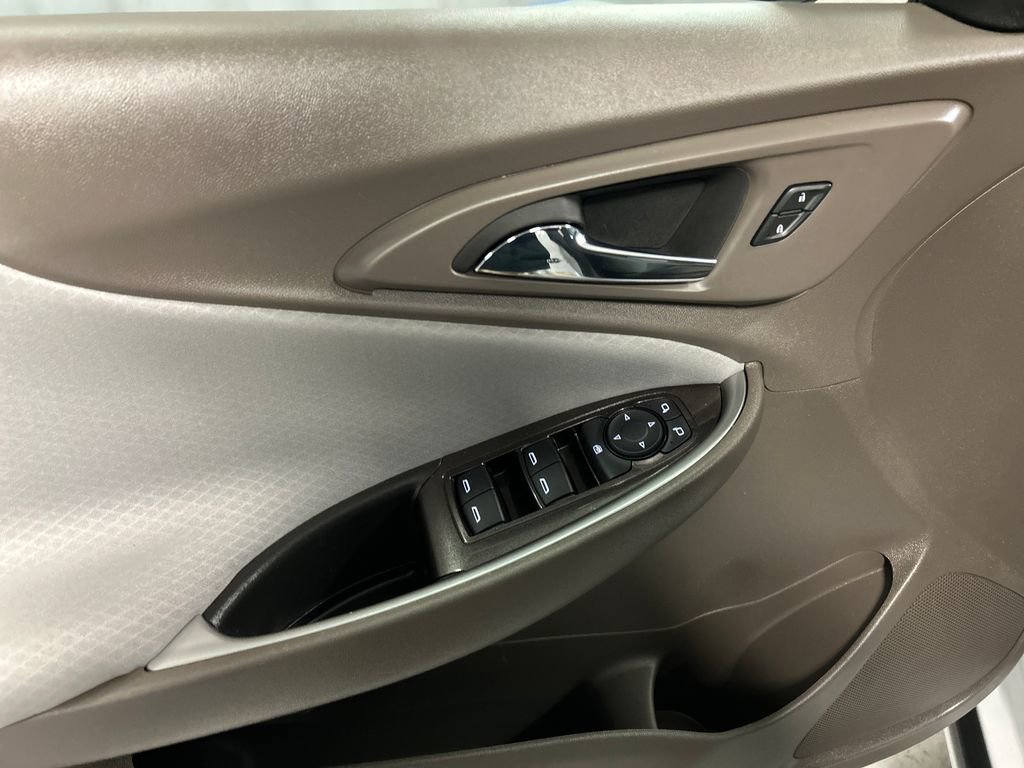 Used 2025 Chevrolet Malibu LS w/ Driver Confidence Package image 14