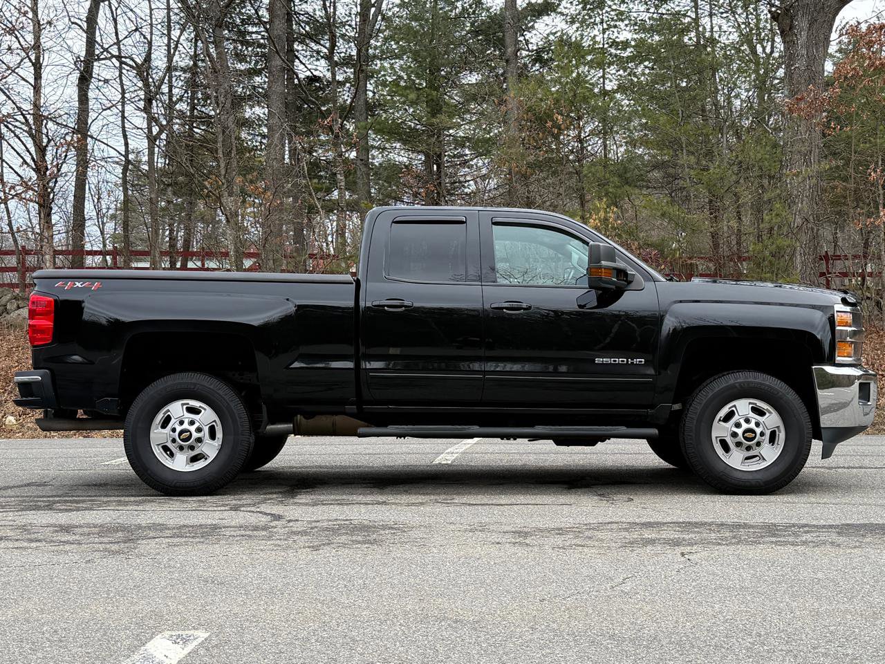 Used 2018 Chevrolet Silverado 2500 LT w/ LT Convenience Package image 5