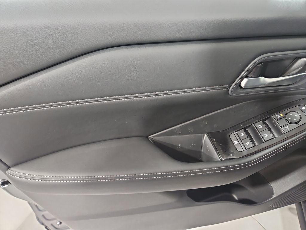 New 2026 Nissan Rogue SV image 11