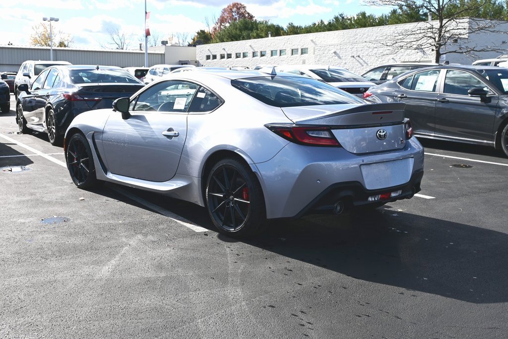 New 2025 Toyota GR86 Premium image 5