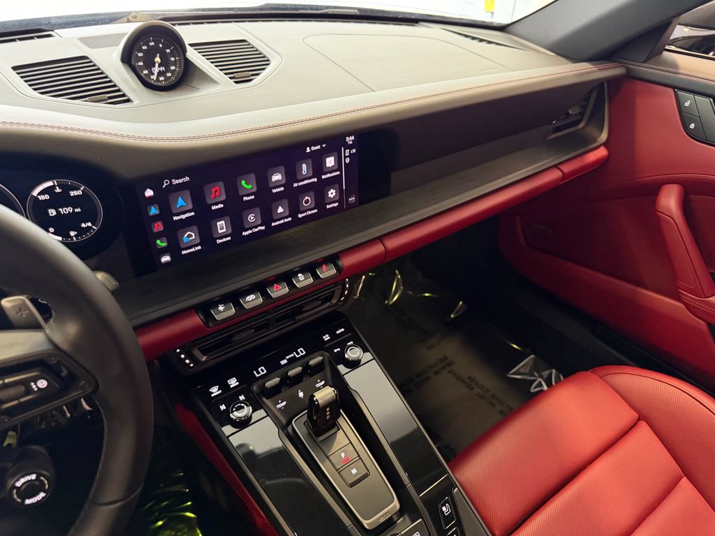 Certified 2024 Porsche 911 Carrera GTS RWD image 18