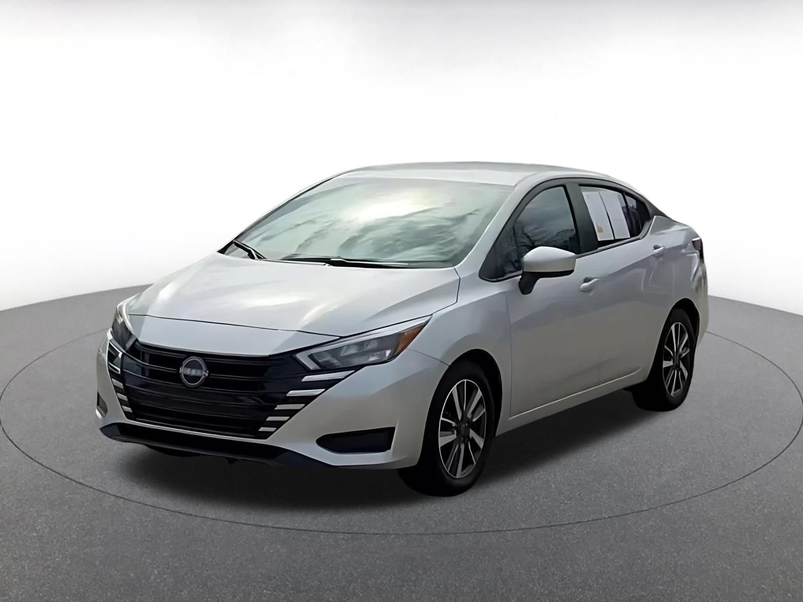 Used 2025 Nissan Versa SV FWD image 7