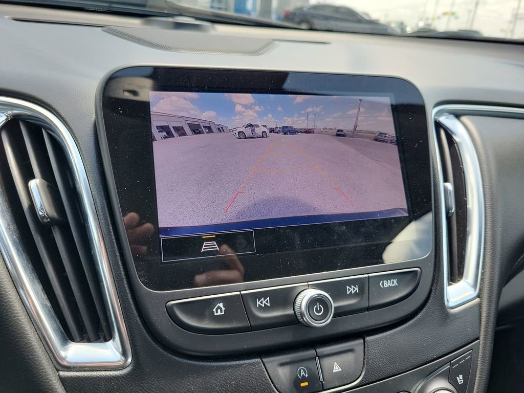 Used 2024 Chevrolet Malibu LT image 22