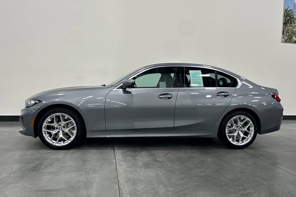 Used 2026 BMW 330i Sedan w/ Premium Package RWD image 7