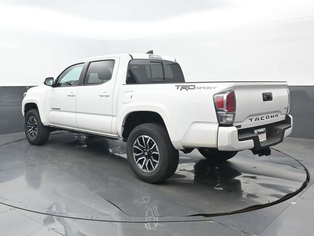 Used 2021 Toyota Tacoma TRD Sport RWD image 3
