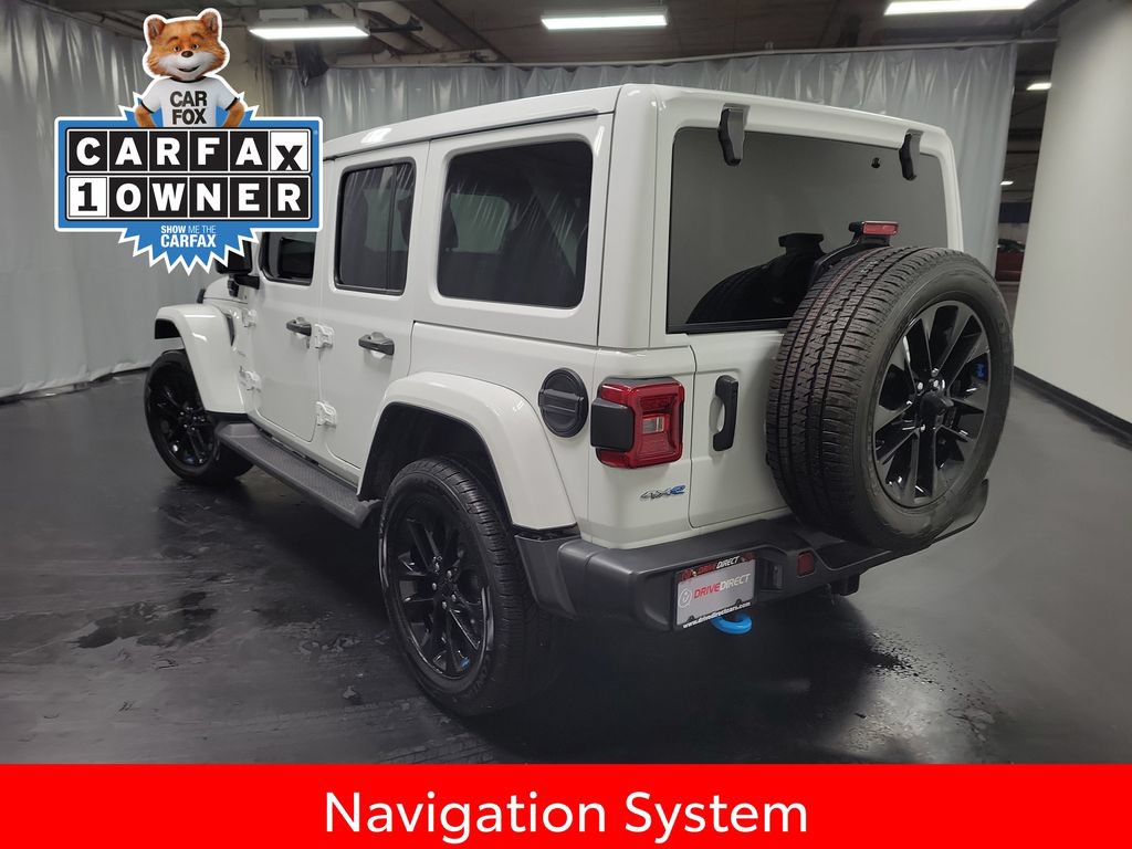 Used 2022 Jeep Wrangler Unlimited Sahara w/ Cold Weather Group AWD/4WD image 6
