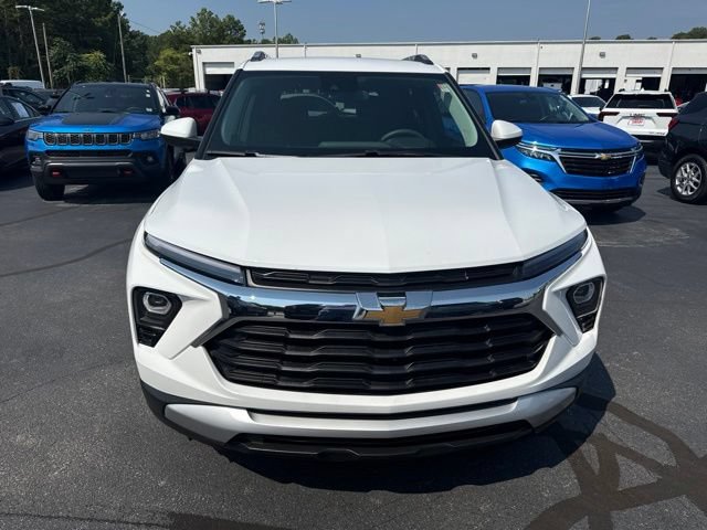 Used 2025 Chevrolet TrailBlazer LT AWD/4WD image 8