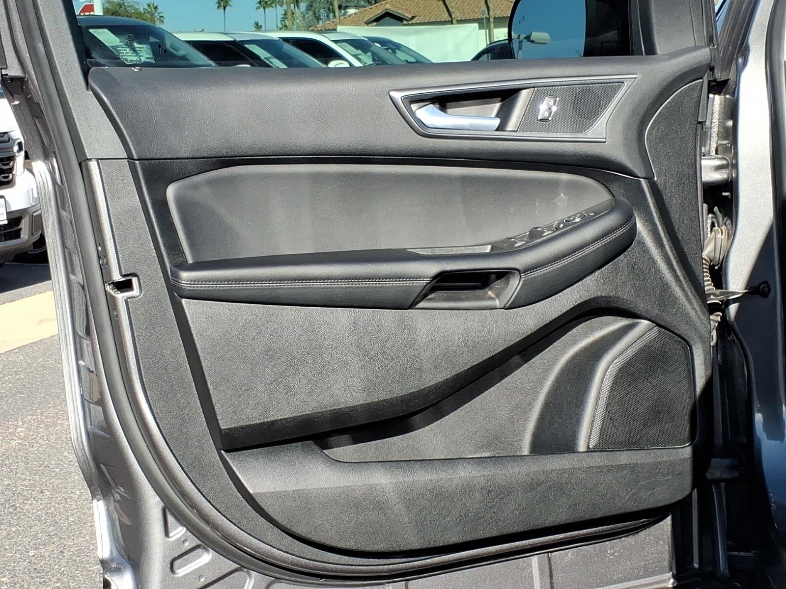 Used 2024 Ford Edge SE image 17