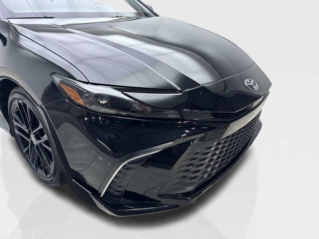 Used 2025 Toyota Camry SE w/ Multimedia Upgrade Package FWD image 17