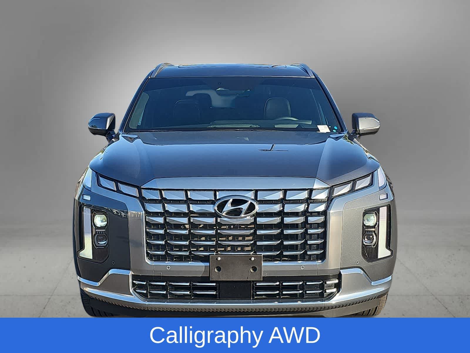 Used 2025 Hyundai Palisade Calligraphy AWD/4WD image 3