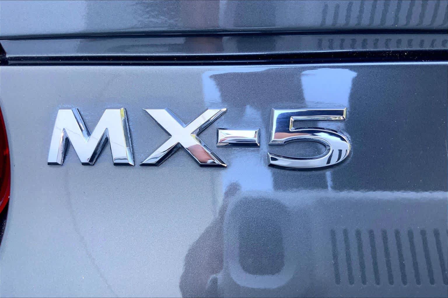 Certified 2022 MAZDA MX-5 Miata RF Grand Touring RWD image 10