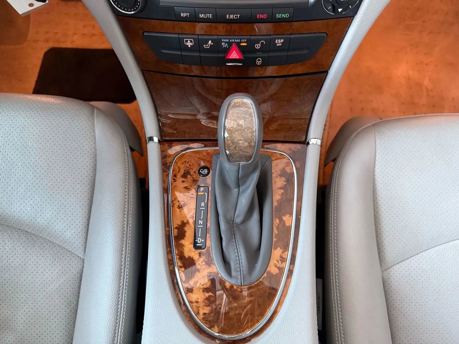 Used 2005 Mercedes-Benz E 320 Sedan image 34