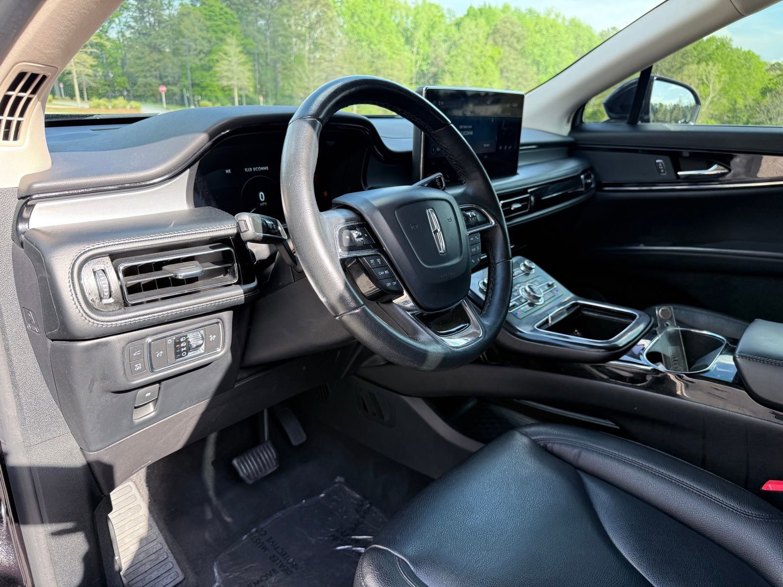 Used 2022 Lincoln Nautilus AWD image 22