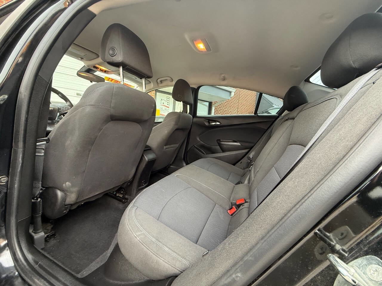 Used 2018 Chevrolet Cruze LT w/ Convenience Package image 20