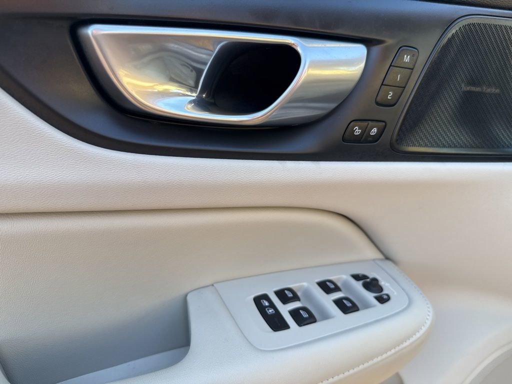 Used 2024 Volvo S60 B5 Plus w/ Climate Package image 15