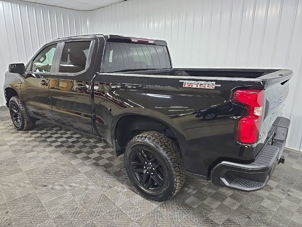 Used 2021 Chevrolet Silverado 1500 LT Trail Boss w/ Bed Protection Package image 9