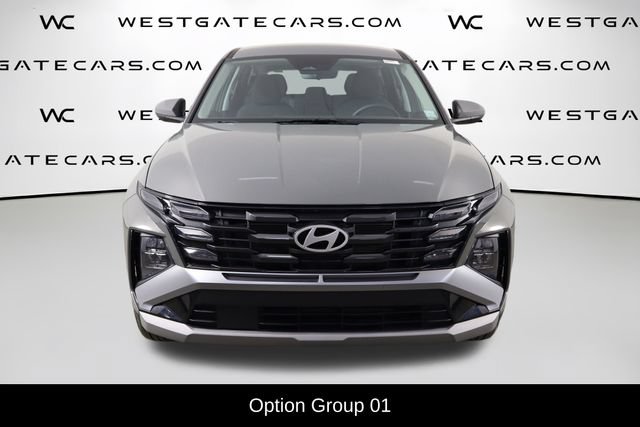 Used 2025 Hyundai Tucson SE FWD image 2