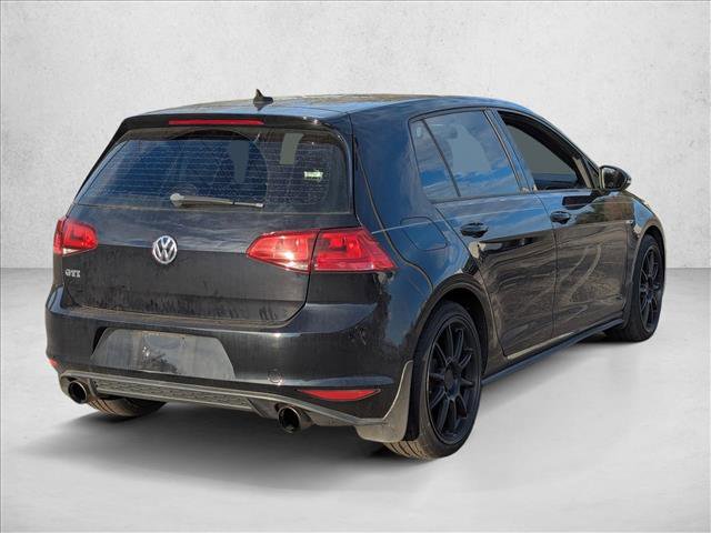Used 2017 Volkswagen Golf S image 5