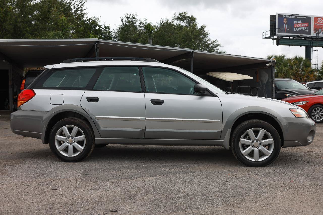 Used 2007 Subaru Outback 2.5i AWD/4WD image 13