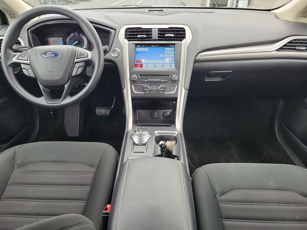 Certified 2018 Ford Fusion SE w/ Fusion SE Technology Package image 11