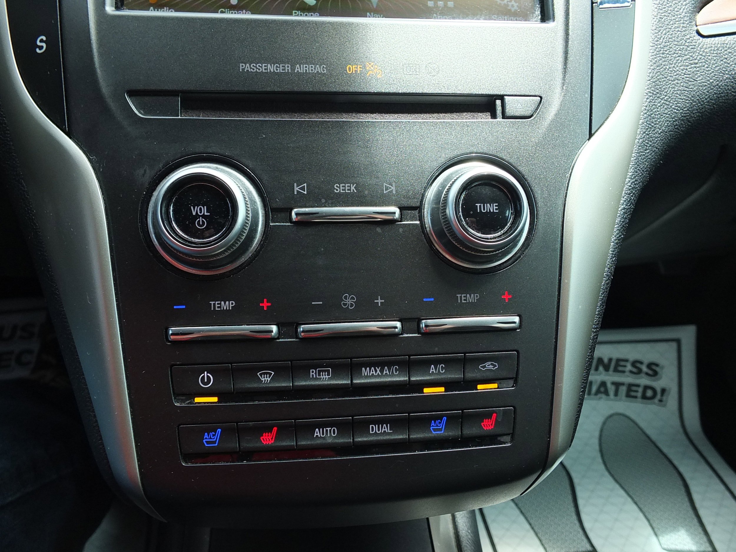 Used 2017 Lincoln MKC Reserve FWD image 28