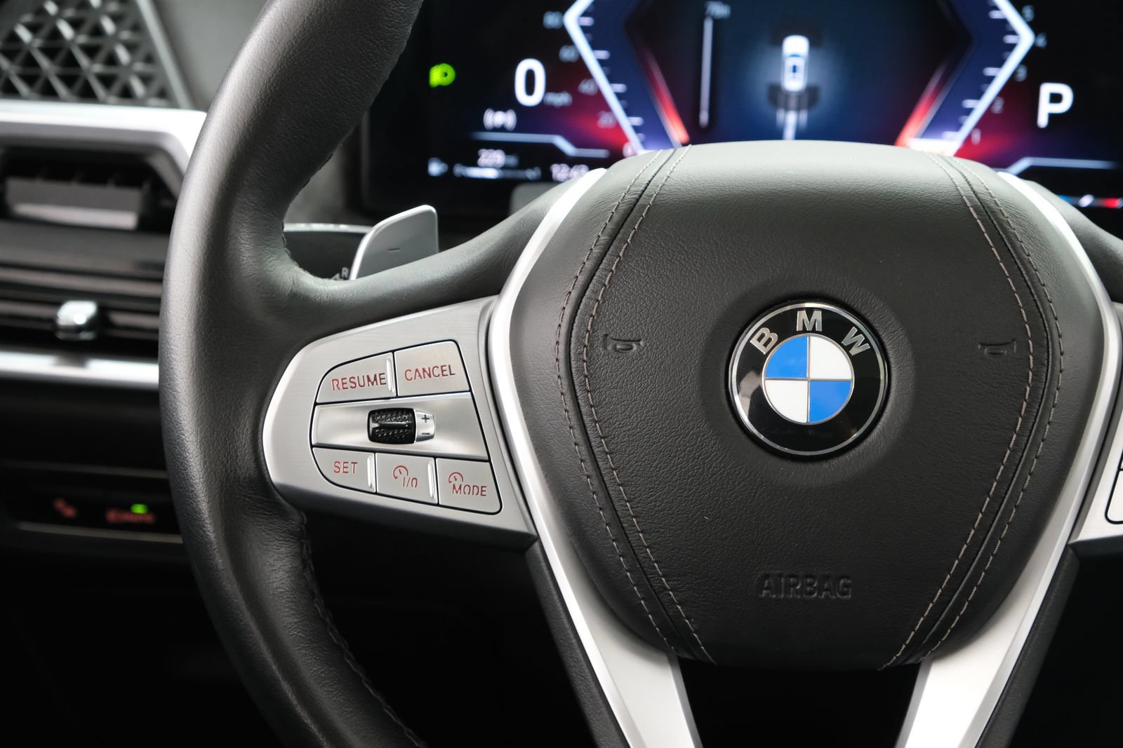 Used 2024 BMW X7 xDrive40i w/ Premium Package AWD/4WD image 12