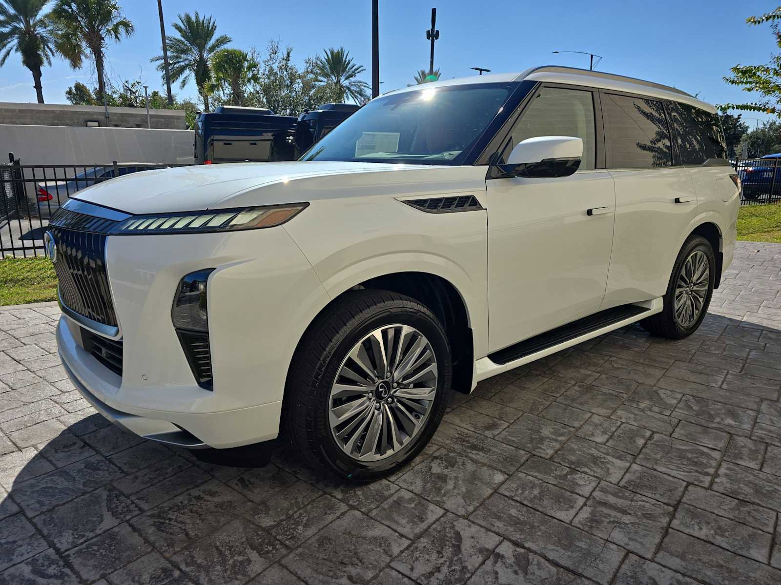 New 2026 INFINITI QX80 Luxe w/ Cargo Package image 8