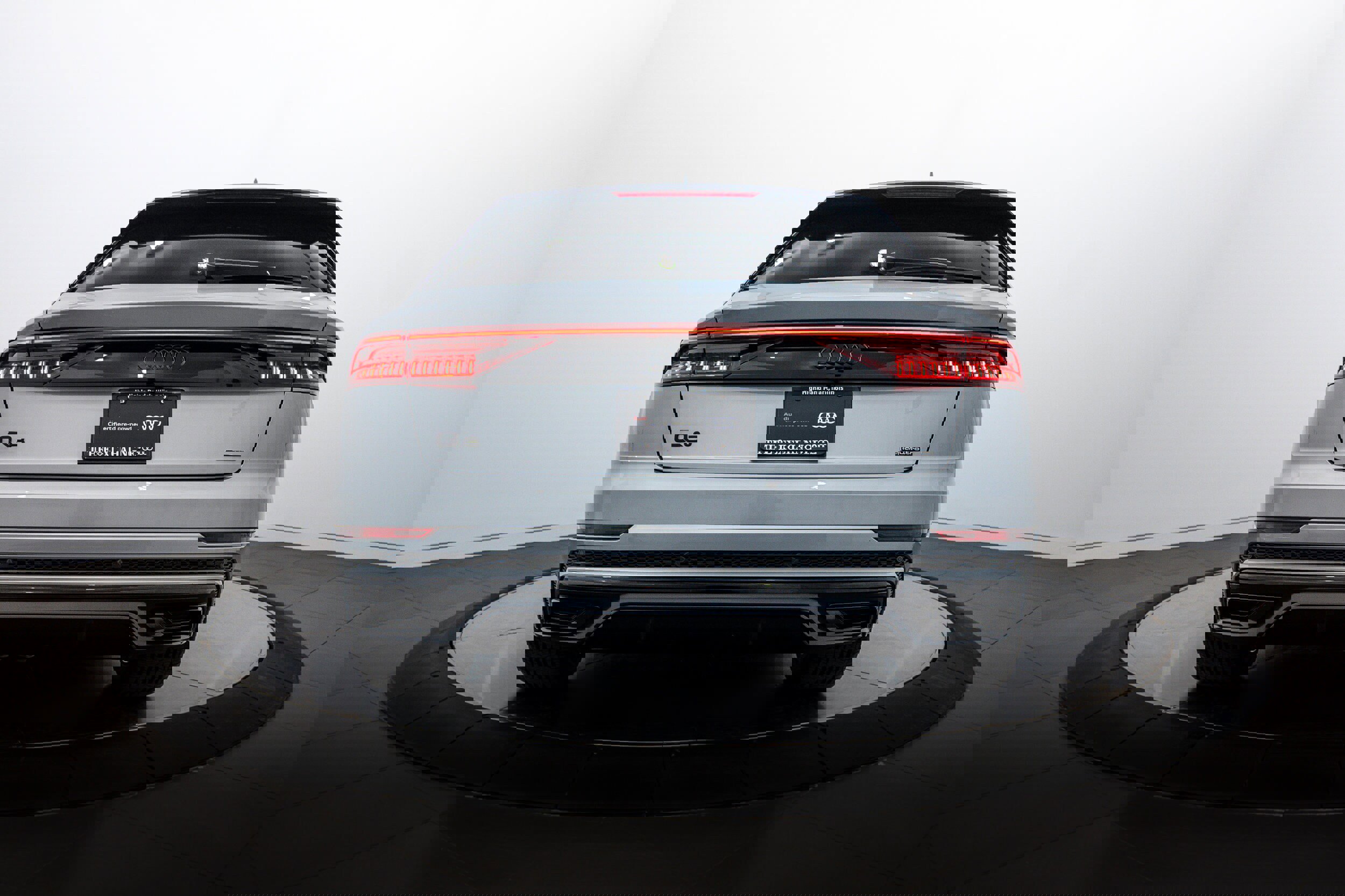 Certified 2023 Audi Q8 Prestige w/ Prestige Package image 28