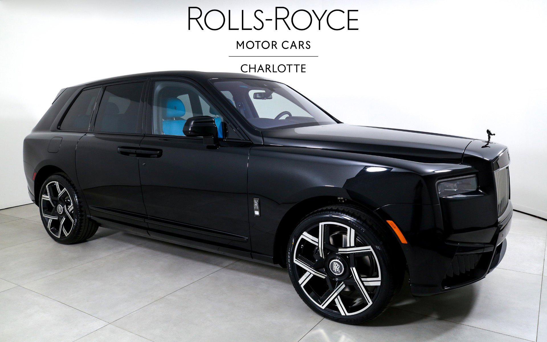 New 2026 Rolls-Royce Cullinan Black Badge image 5