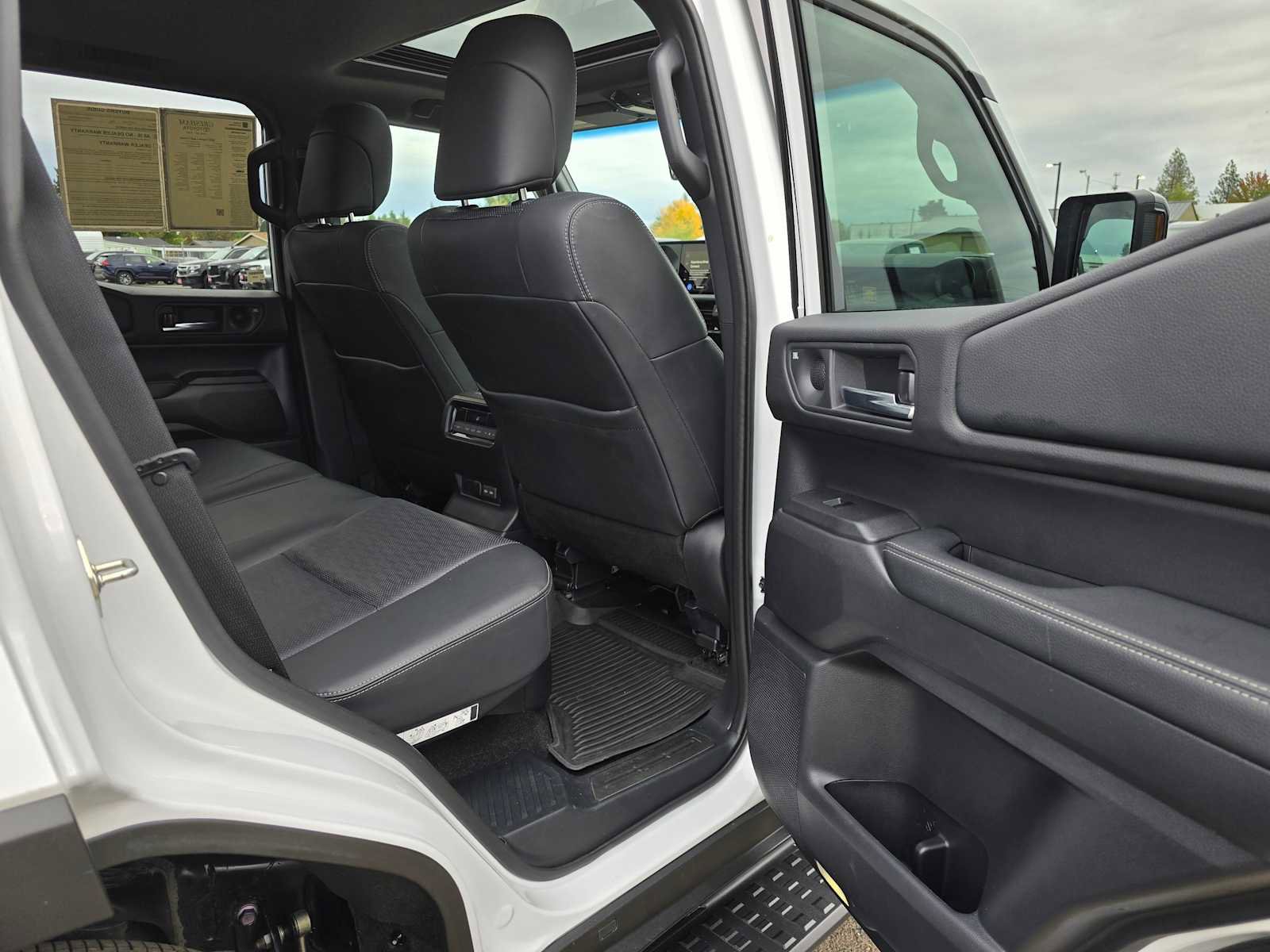 Certified 2025 Toyota Land Cruiser image 15