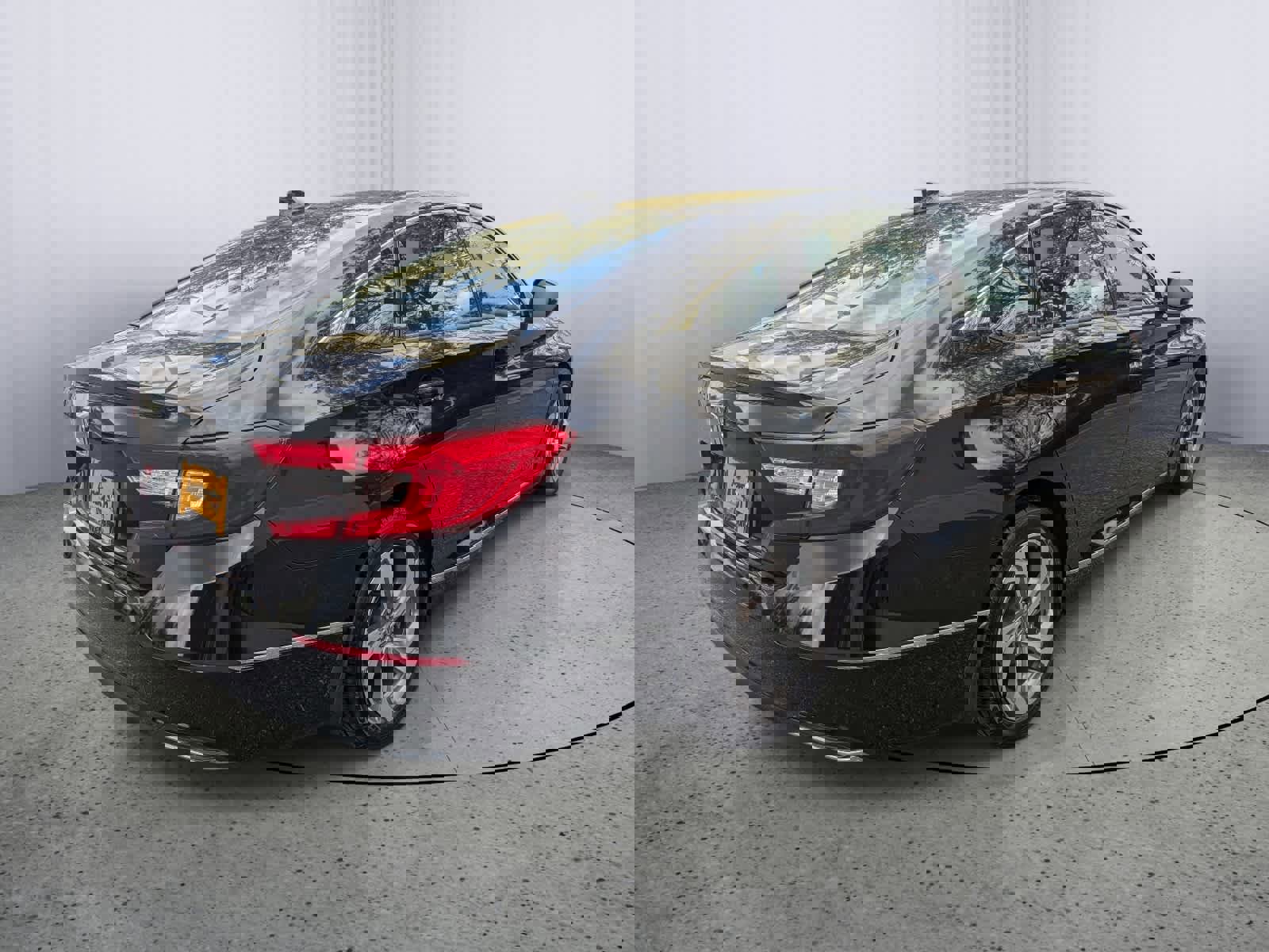 Certified 2018 Honda Accord EX-L image 3