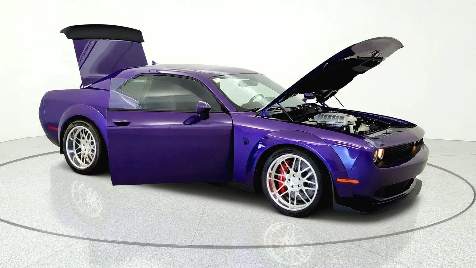 Used 2019 Dodge Challenger SRT Hellcat Redeye RWD image 11