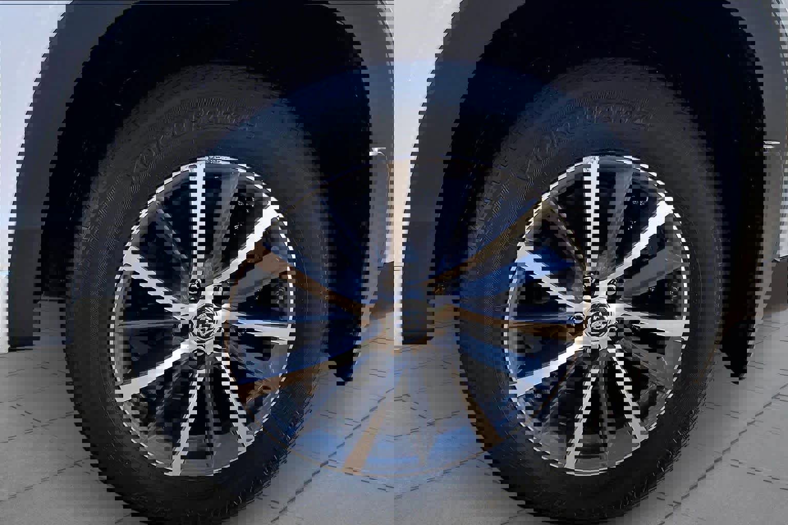 Used 2017 Toyota Highlander XLE image 10