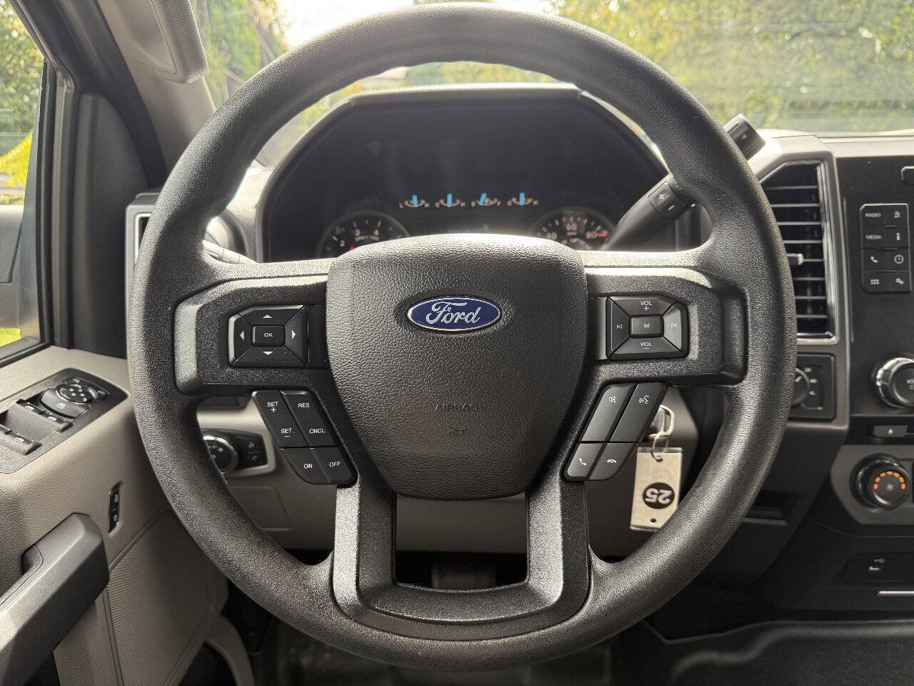 Used 2018 Ford F150 XLT AWD/4WD image 22