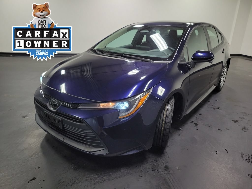 Used 2023 Toyota Corolla LE FWD image 4