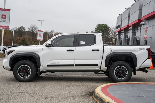 New 2025 Toyota Tacoma TRD Off-Road image 4