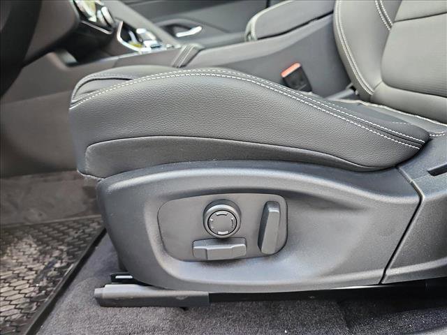 New 2024 Jaguar E-PACE R-Dynamic SE image 29