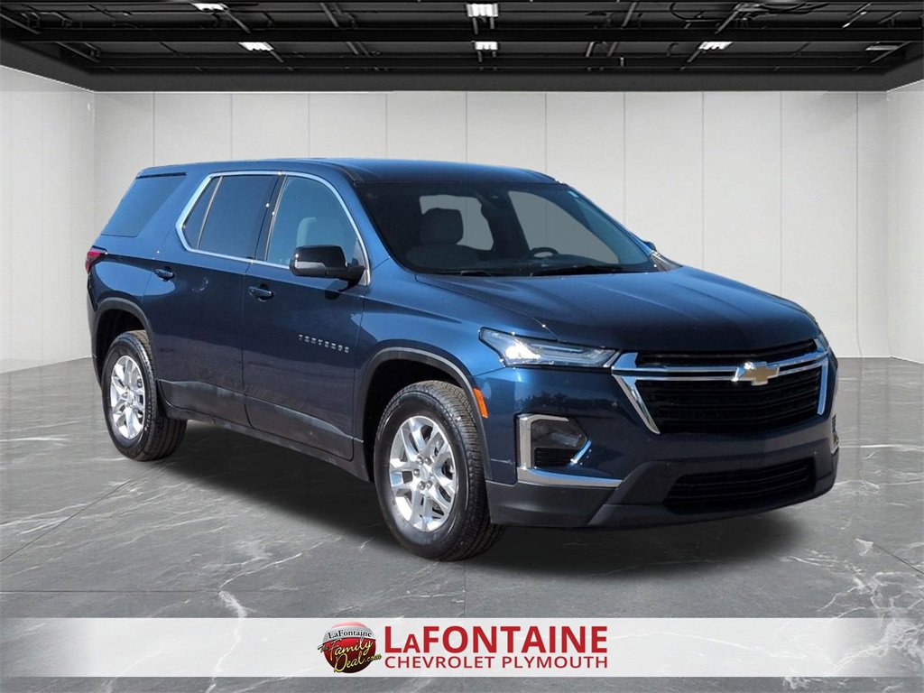 Certified 2023 Chevrolet Traverse LS image 2