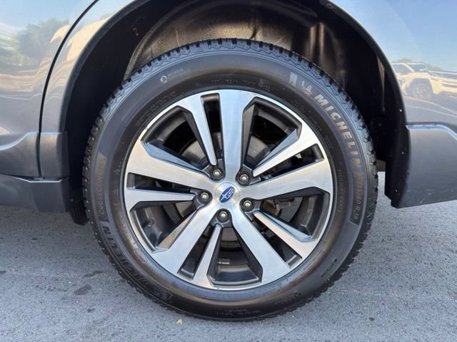 Used 2018 Subaru Outback 2.5i Limited AWD/4WD image 30