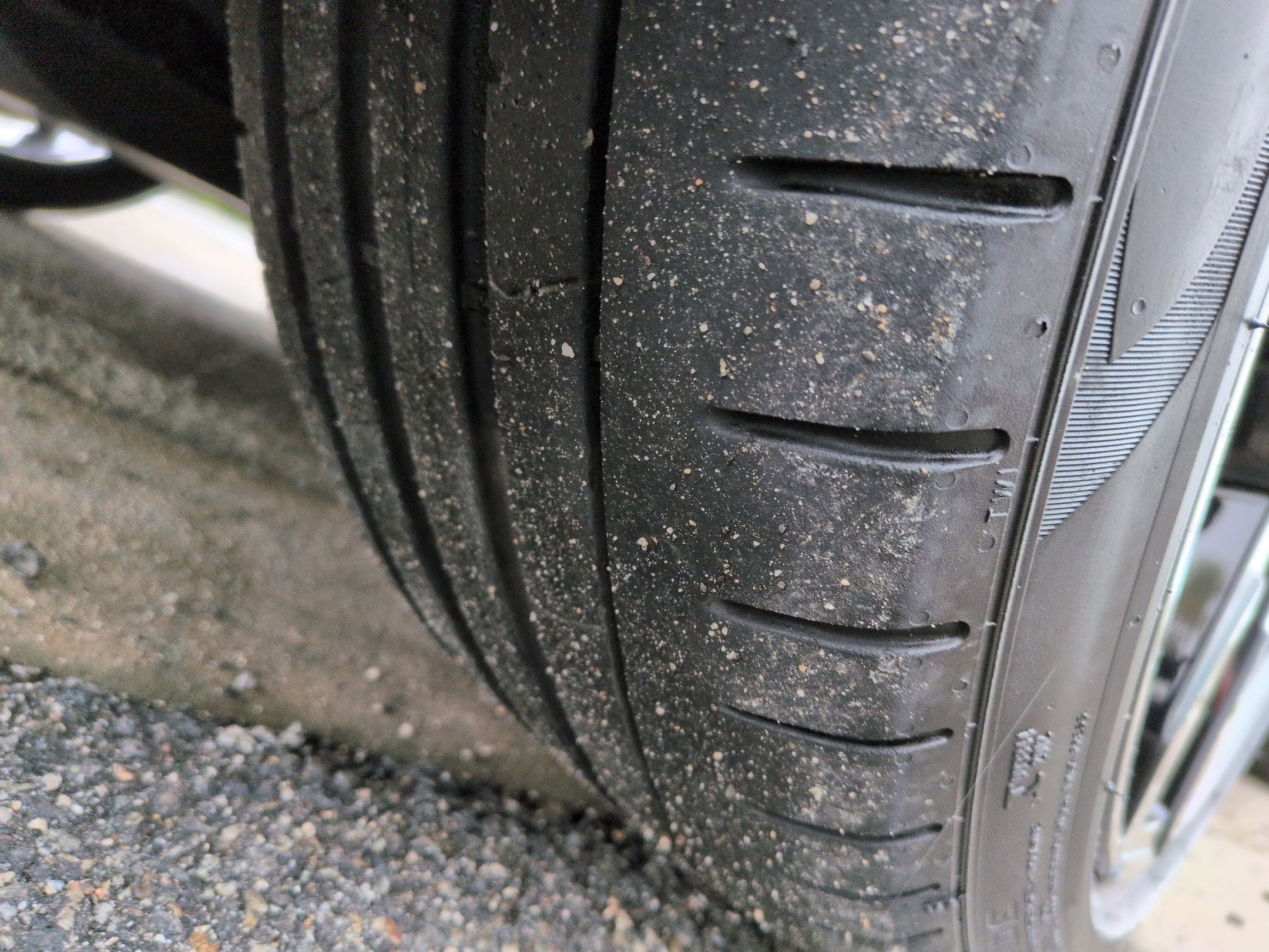 Used 2025 BMW 230i Coupe w/ M Sport Package image 12