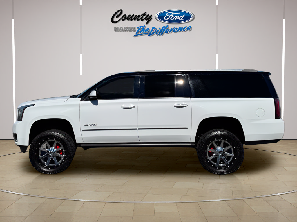 Used 2018 GMC Yukon XL Denali w/ Open Road Package AWD/4WD image 3