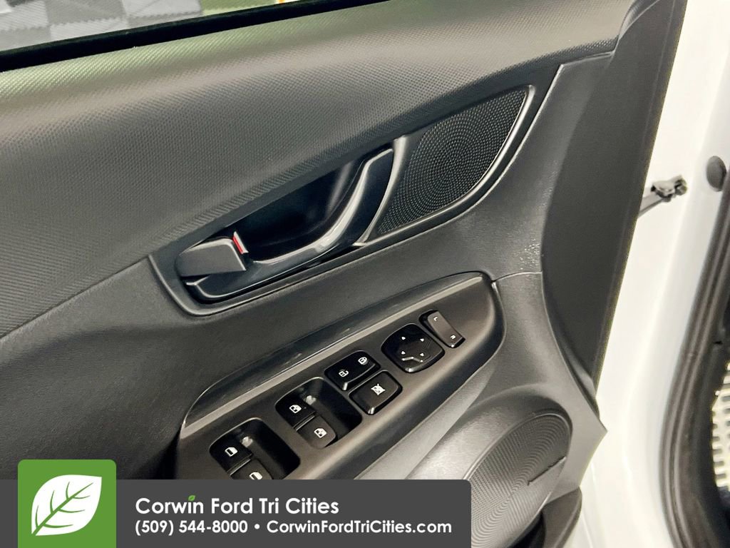 Used 2022 Hyundai Kona N FWD image 12