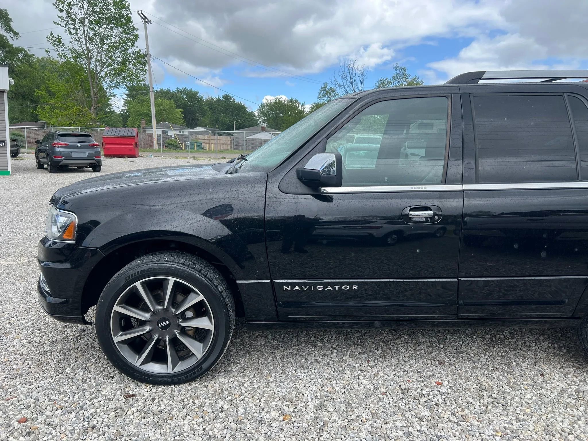 Used 2016 Lincoln Navigator Reserve AWD/4WD image 4