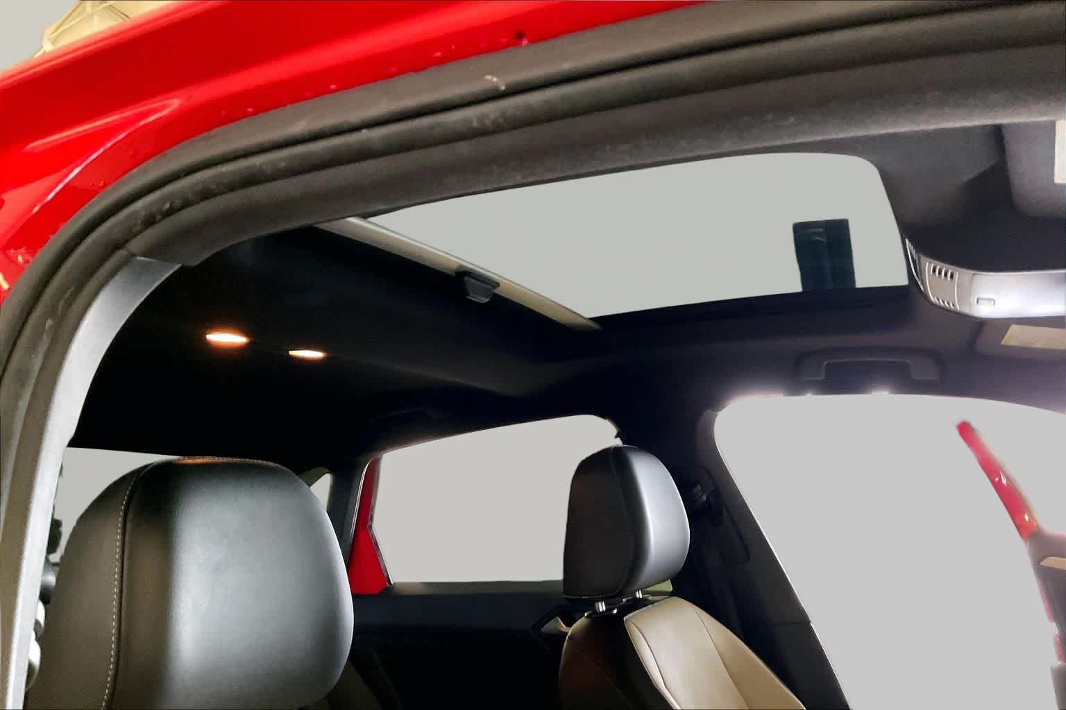 Used 2019 Volkswagen Jetta R-Line FWD image 12