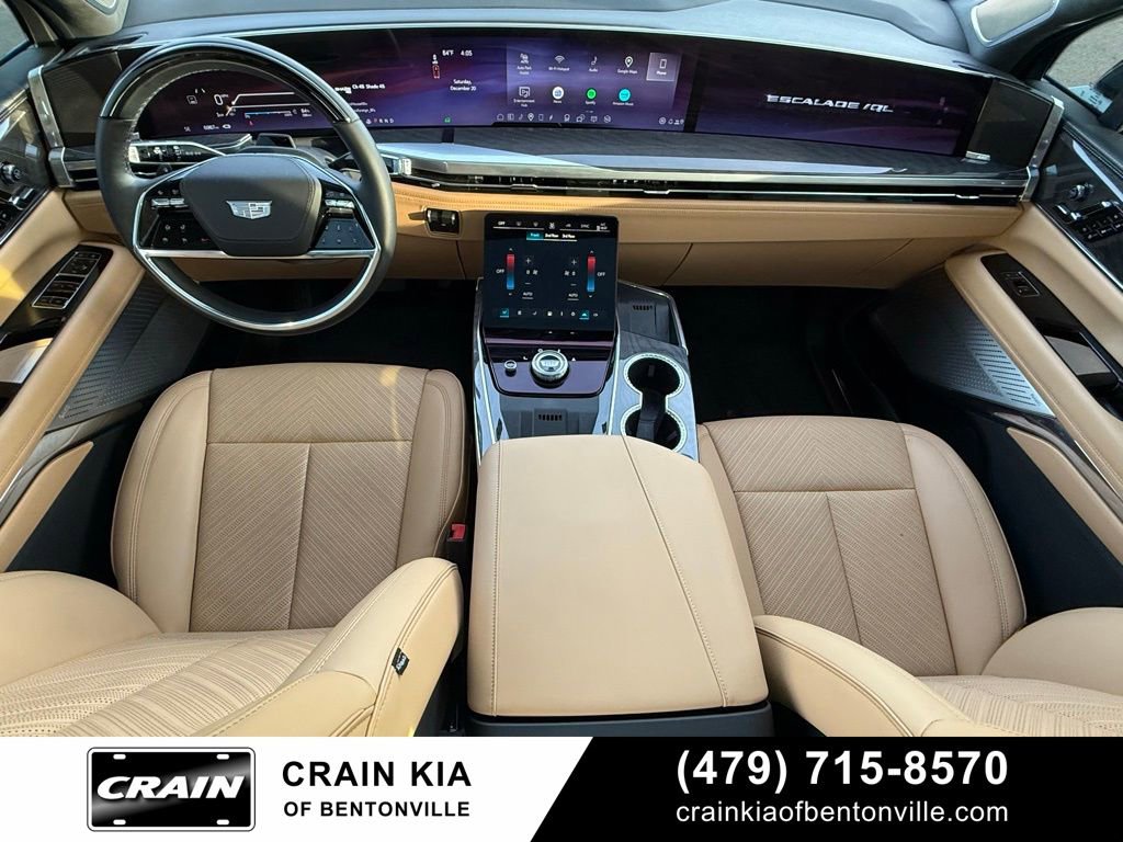 Used 2026 Cadillac Escalade IQL Luxury image 29