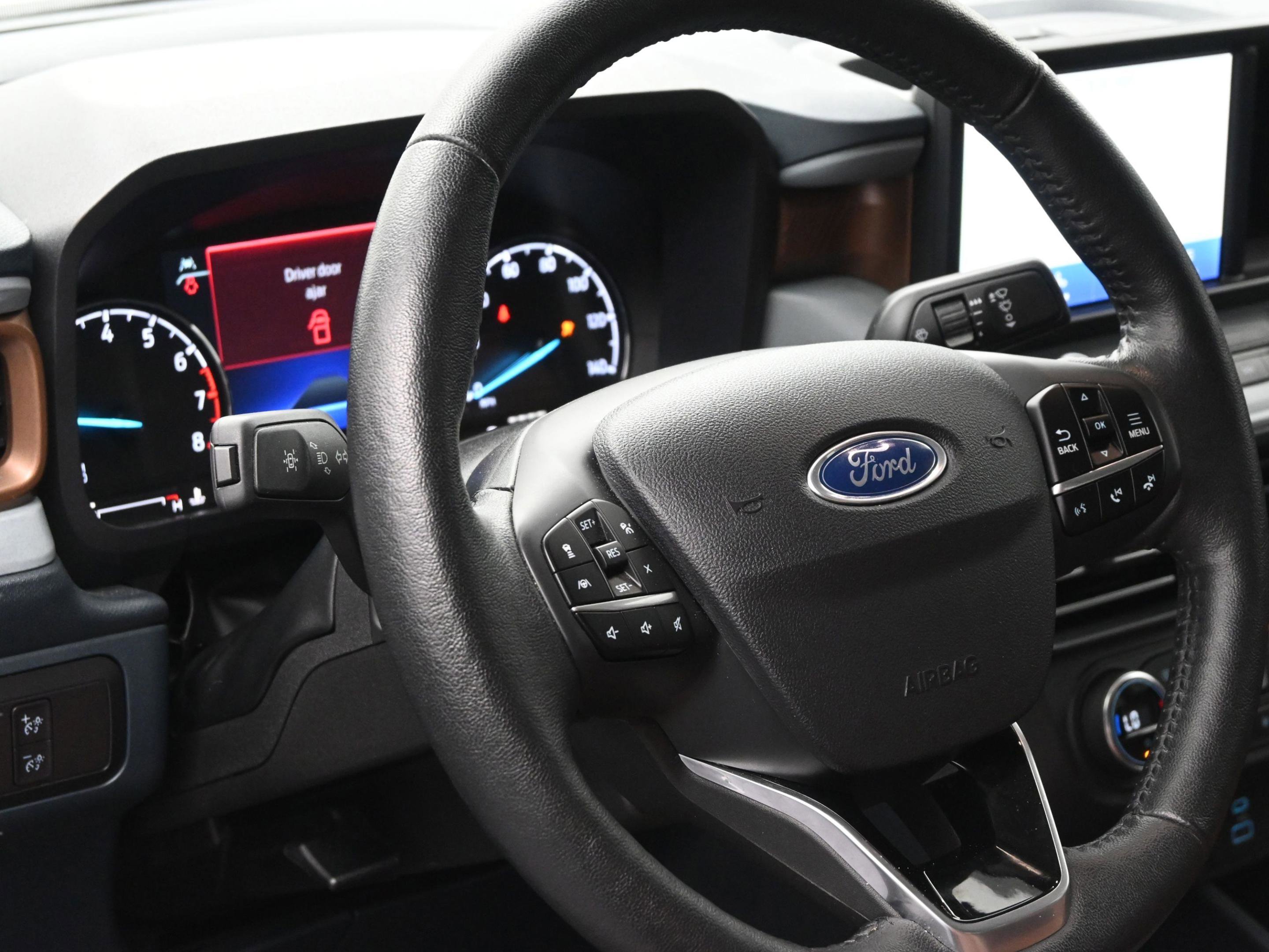 Used 2022 Ford Maverick Lariat w/ Lariat Luxury Package image 16