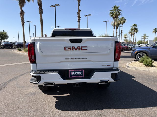 Used 2025 GMC Sierra 1500 AT4 w/ AT4 Premium Package AWD/4WD image 4