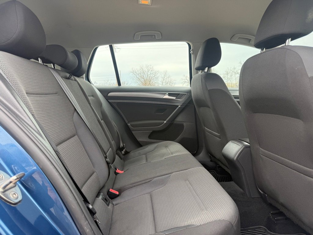Used 2018 Volkswagen Golf S FWD image 11